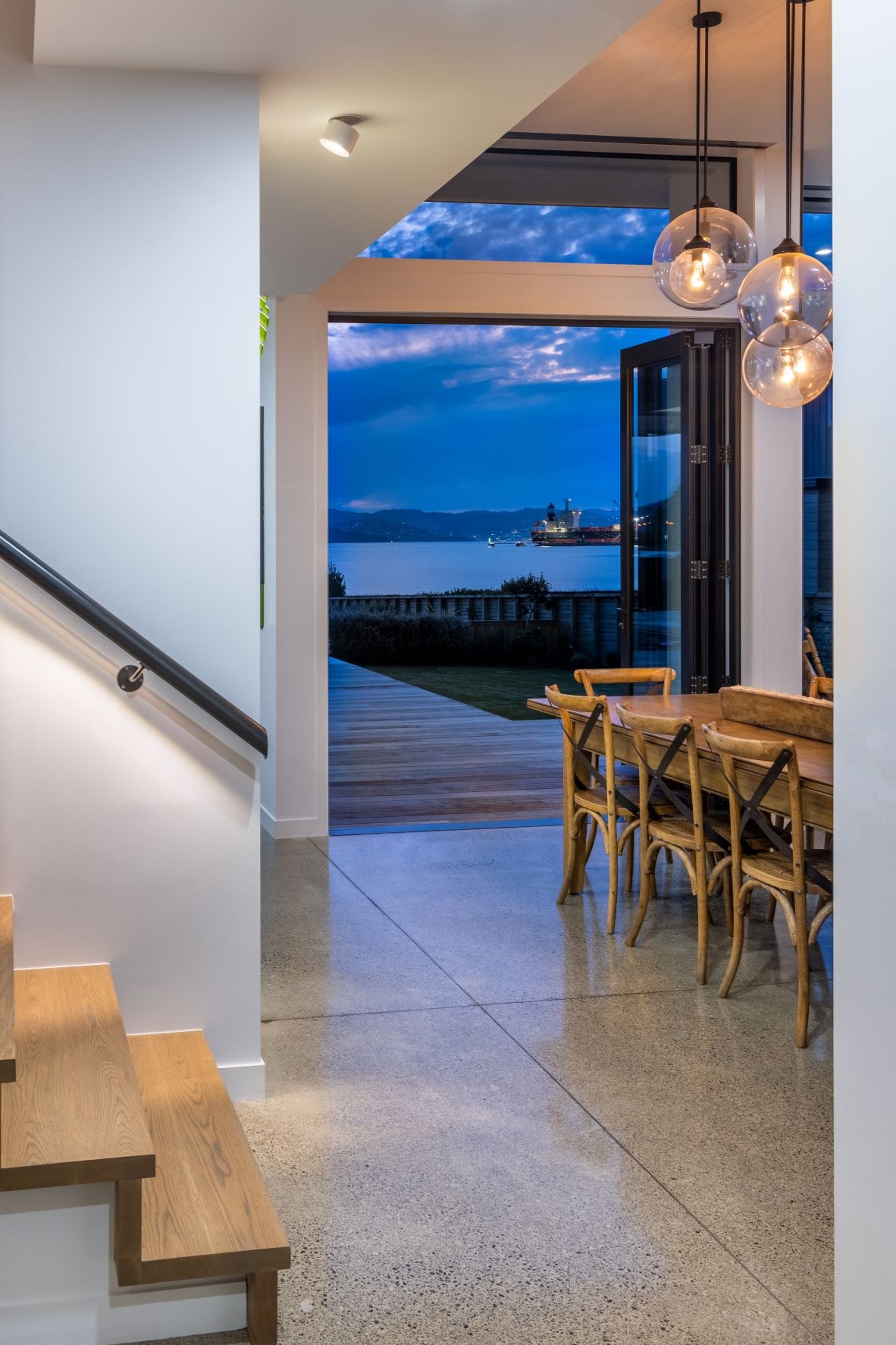 T House, 10